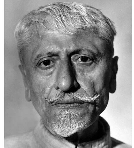 Maulana Abul Kalam Azad Biography - Facts, Childhood, Family Life & Achievements