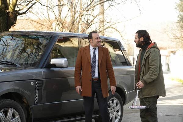 Kalk Gidelim - Episode 24 - Z filmu - Erkan Sever