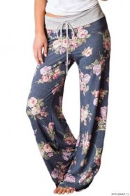Dámské pohodlné domácí kalhoty s květy - Damson - Kalhoty