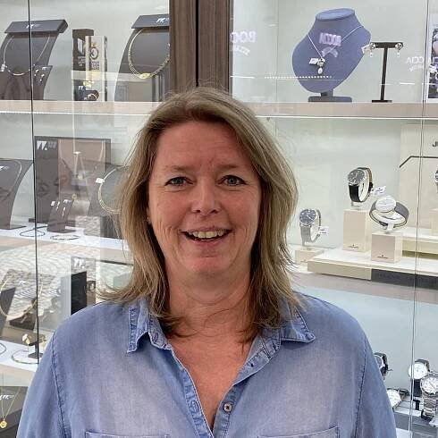 MK Schmuck Uhren Trauringstudio