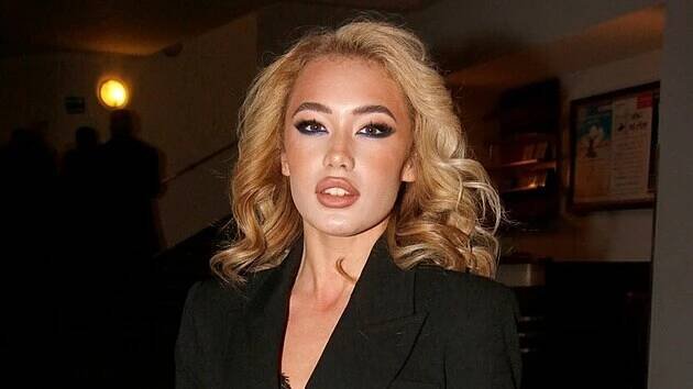 Hana Džurbanová (prosinec 2022, Praha)