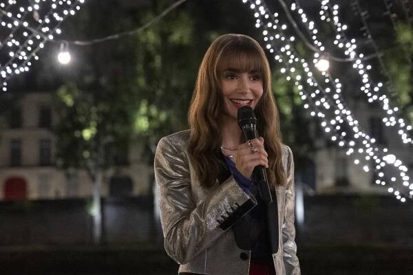 Katalog seriálů (Netflix): Emily in Paris