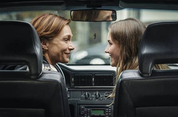 Zimmer mit Stall - Berge versetzen - Z filmu - Aglaia Szyszkowitz, Carolin Garnier