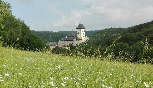 Karlštejn - výlet okolo hradu. - Trasy