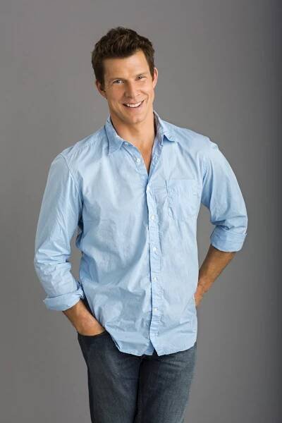 Reading Writing & Romance - Promo - Eric Mabius
