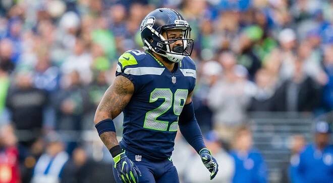 Earl Thomas is Shining Example of Giving Back to The Community That Raised Him