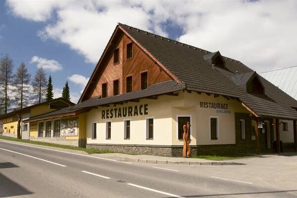 Restaurace Ostružná Skiland Pohled z Cesty
