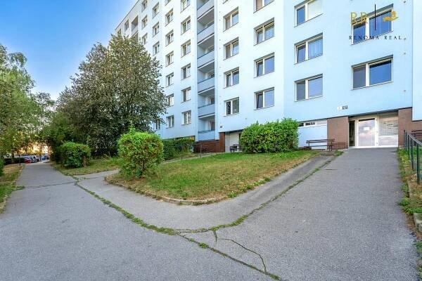 Prodej bytu 1+1, Brno - Bystrc, ulice Teyschlova - Komplexní profesionální realitní služby. Prodej a pronájem nemovitostí
