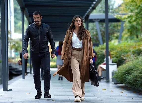 Doğduğun Ev Kaderindir - Episode 5 - Z filmu - İbrahim Çelikkol, Demet Özdemir