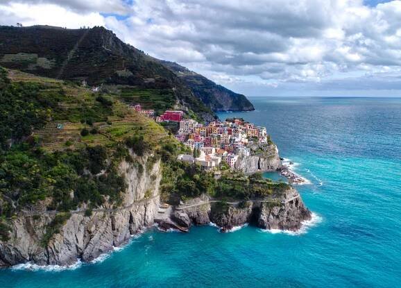 Soubor:Cinque Terre From Up High-TRFlickr.jpg – Multimediaexpo.cz