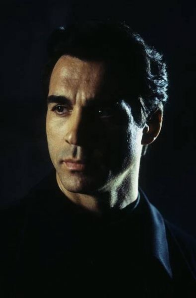 Lovci pokladů - Polibek upíra - Z filmu - Adrian Paul