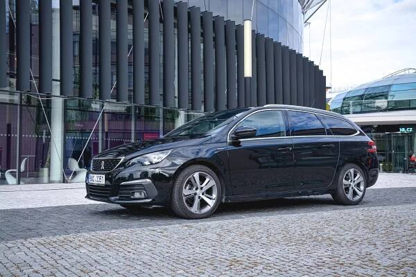 Nové automobily | AUTOMARTIN Martin Klein