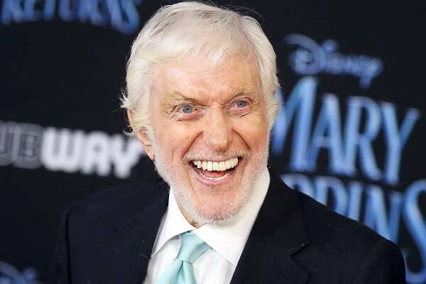 Dick Van Dyke arrives to the World Premiere Of Disney's 