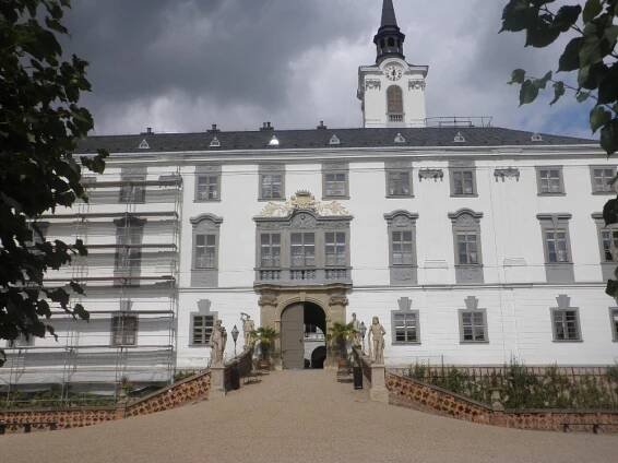 Vycházka – Lysice (prohlídka zámku) – 22. 9. 2017 – Klub Diana