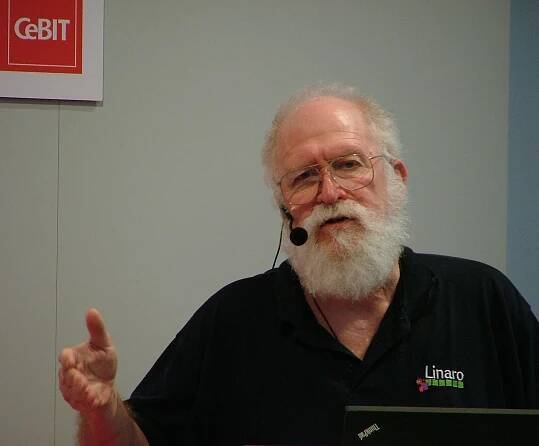 Jon Hall (Informatiker)