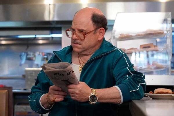 Seinfeld Star Jason Alexander Dons Colorful Hair Extensions to Play Teen Girl in New Commercial