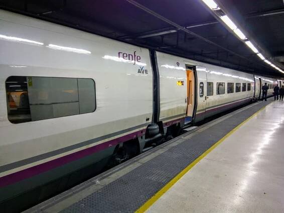 Liberec – Barcelona vlakem a s dětmi. Cesta za rychlostí 320 km/h na vlastní kůži - Zdopravy.cz