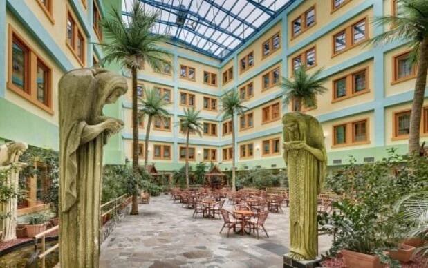 Liberec: Romantika a luxus ve Wellness Hotelu Babylon **** se snídaní a neomezeným vstupem do wellness centra