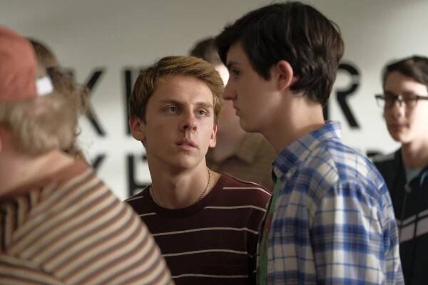 Cobra Kai - Houf - Z filmu - Jacob Bertrand, Gianni DeCenzo