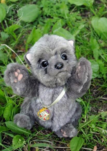 Baby wolf Winona - SeptemberBears