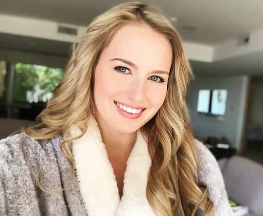 Scarlett Sage Bio