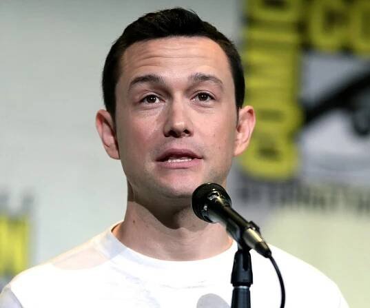 Joseph Gordon-Levitt Biography - Facts, Childhood, Family Life & Achievements