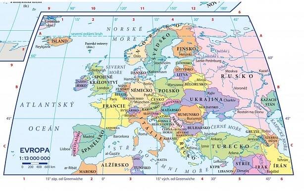 Školní nástěnná mapa světa: Státy a území 1:26 000 000 - Kartografie PRAHA (2023, laminovaná s dřevěnými lištami)