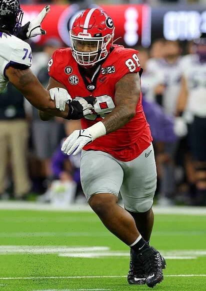 Jalen Carter #88 of the Georgia Bulldogs