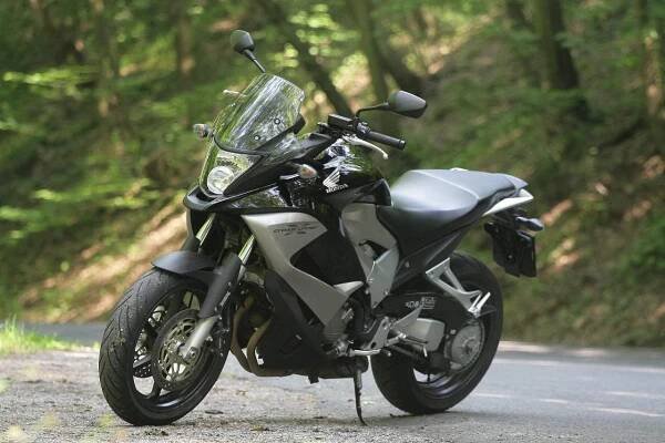 Adventure biky od Hondy - který vybrat? CB500X, Crossrunner nebo Crosstourer? - MotoLife.cz 