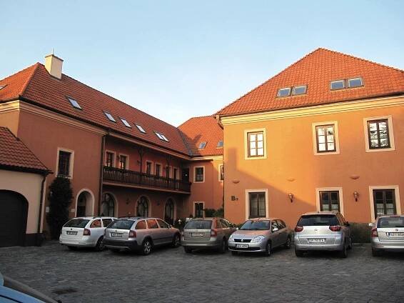 Františkánský klášter, pozdější octárna