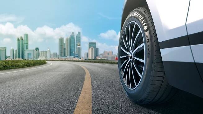 4w 484 tire michelin e primacy st ww product in context 2 nosignature 16 slash 9
