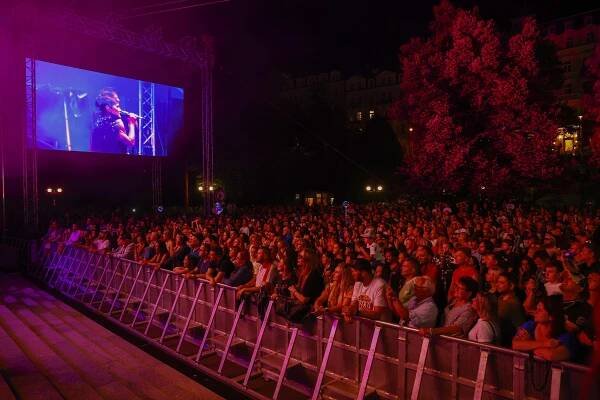 FOTO: Začal 58. ročník karlovarského filmového festivalu. Cenu prezidenta převzal Viggo Mortensen