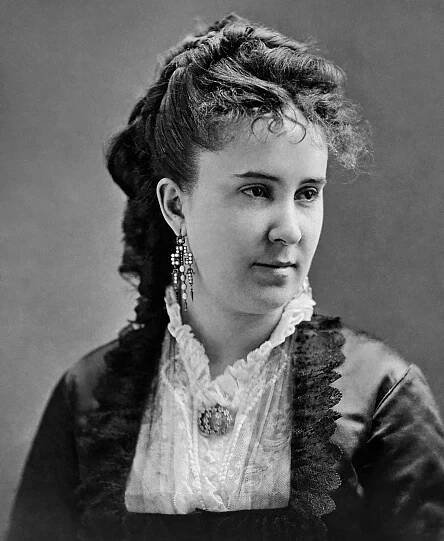 Clara Louise Kellogg