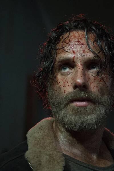 Živí mrtví - Čtyři stěny a střecha - Z filmu - Andrew Lincoln