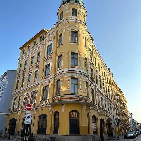 GRANDHOTEL GARNI - Prices & Hotel Reviews (Jihlava, Czech Republic)