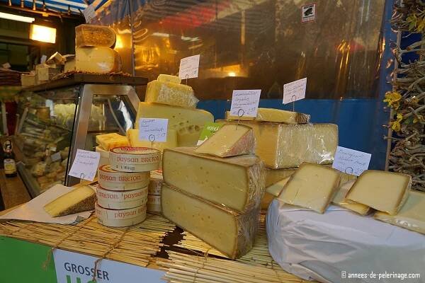 The cheese counter of a cheese vendor on Viktualienmarkt in Munich