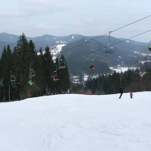 Lyžování v Horní Bečvě: skiareál Rališka | Slevomat.cz
