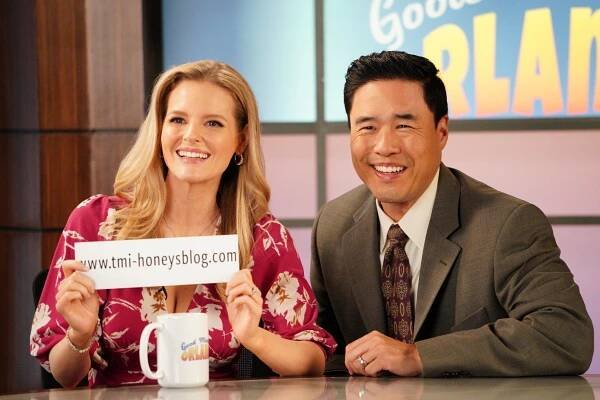 Huangovi v Americe - TMI: Too Much Integrity - Z filmu - Chelsey Crisp, Randall Park