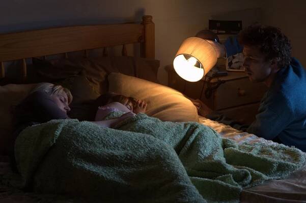 Eva Birthistle, Ella Connolly, Aidan Gillen - Pohanský rituál - Z filmu