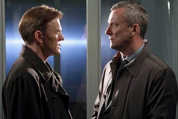 Inspektor Banks - I mrtví mají své sny - 2. část - Z filmu - Richard Dillane, Stephen Tompkinson