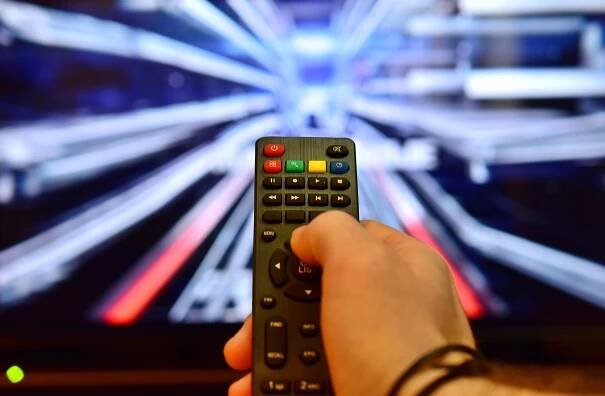 Google TV nabízí více než 800 bezplatných televizních kanálů, které revolučním způsobem přinášejí streamovanou zábavu