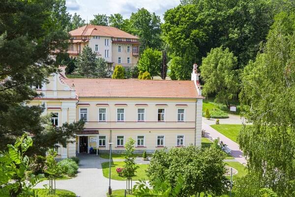 Kompletní lázeňská péče nedaleko Prahy. Oázu klidu a pohody najdete v Lázních Mšené