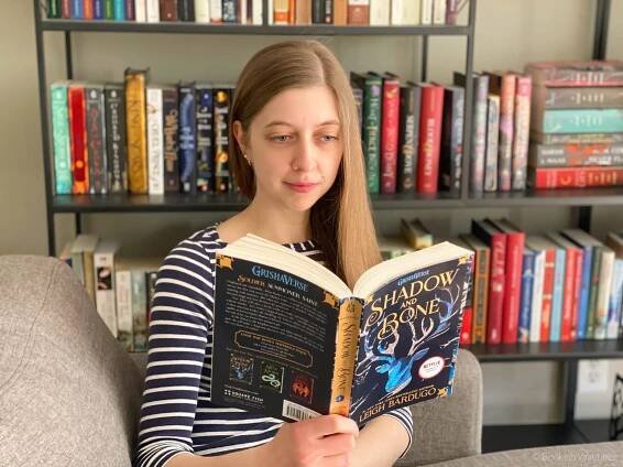 Review: Shadow and Bone by Leigh Bardugo