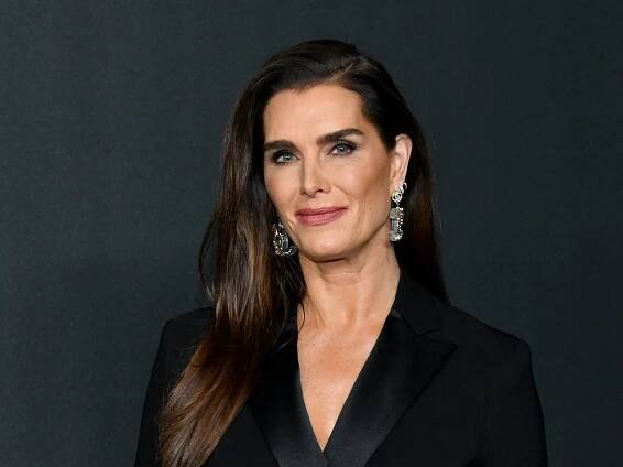Brooke Shields Shares Recovery Photos After Her ‘Excruciating’ Gym Accident