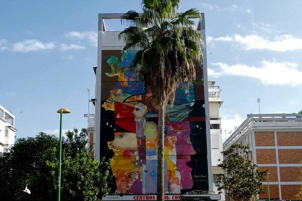 Mural by Luis Alberto López Cruz - best street art in Seville in the district of San Pablo