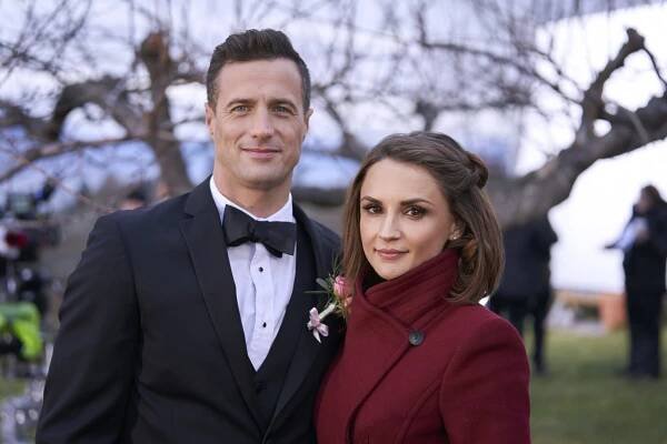 Rachael Leigh Cook - Valentine in the Vineyard (2019), Obrázek #3