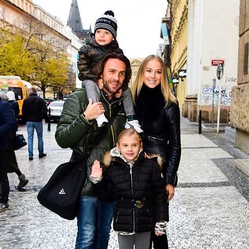Děti Romana Vojtka přišly odevzdat dopis Ježíškovi do největšího hračkářství v...