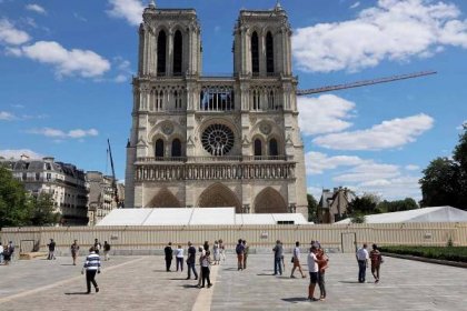 Notre Dame's Public Plaza Reopens Over a Year After Devastating Fire (Video)