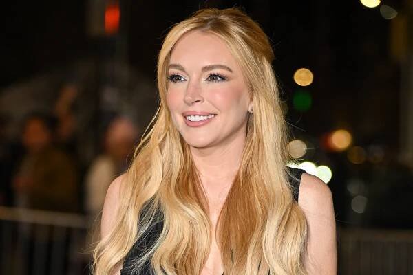 Lindsay Lohan Masters Mixed Metals on the Red Carpet