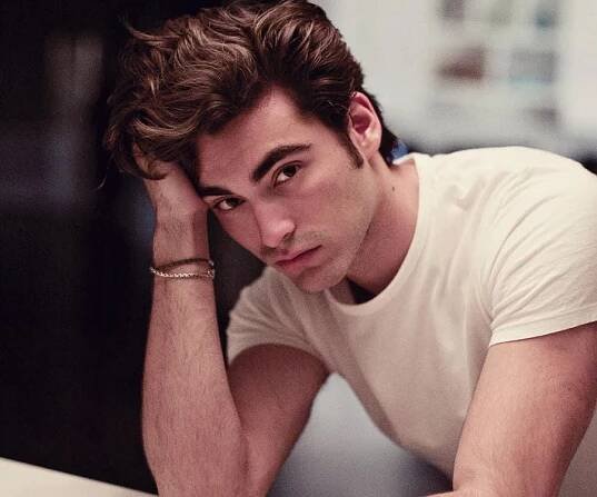 Blake Michael Biography - Facts, Childhood, Family Life & Achievements